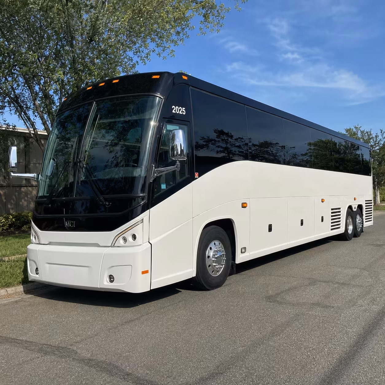 boulder wedding shuttle buses for guests and special events
