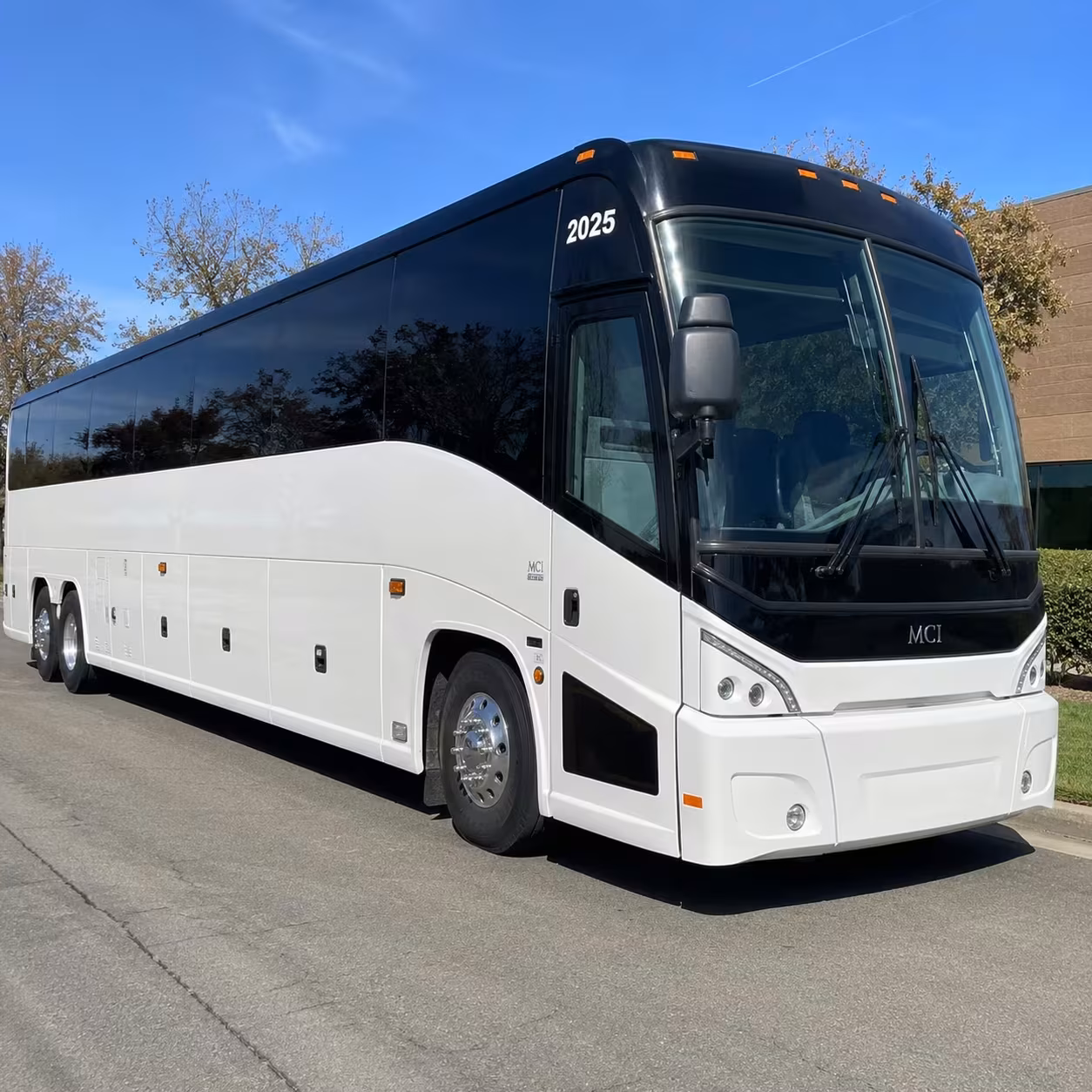 employee commuter bus rentals for boulder tech and biotech teams