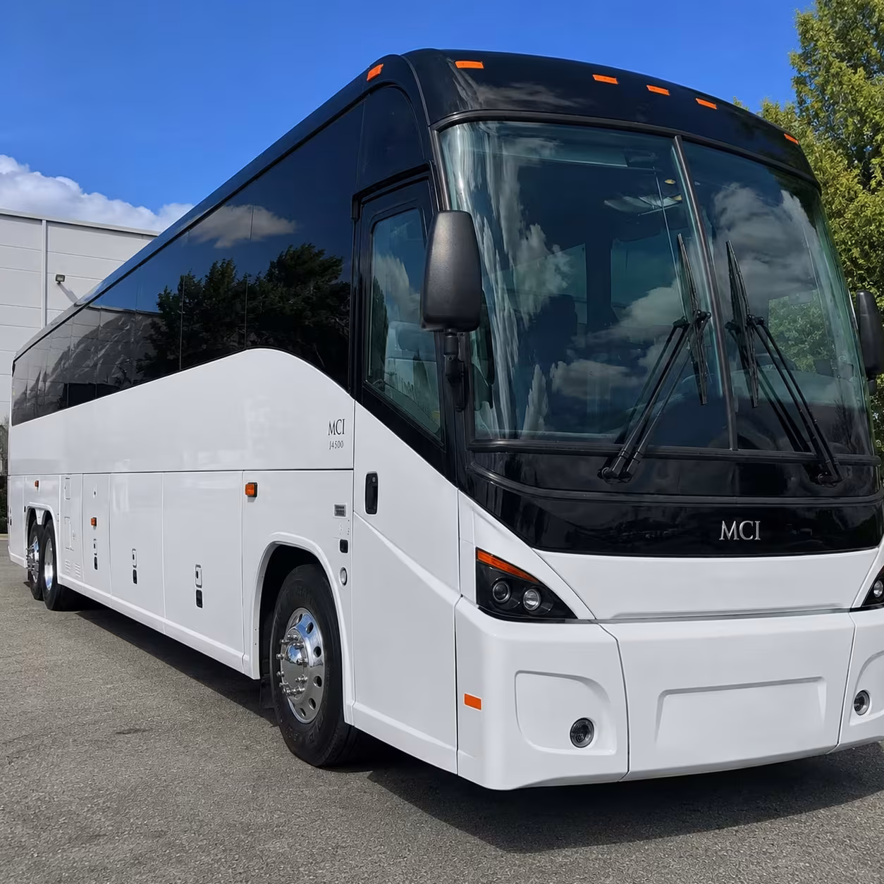 employee shuttle buses for boulder s us 36 commute